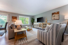 Spacious 4BR Home in Minneapolis - Pet Friendly!